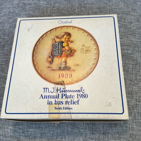 Vintage Annual M.J. Hummel Plate 1980 Goebel - Picture 1 of 8